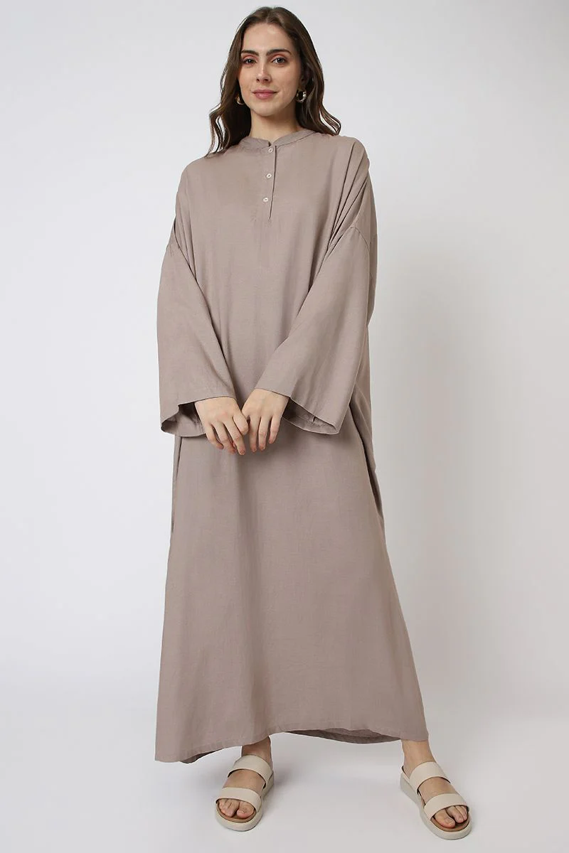 فستان نسائي ماكسي فضفاض بلون موحد - Image 6